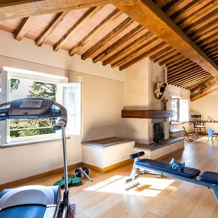 Villa Luigina 8, Emma Capannori
