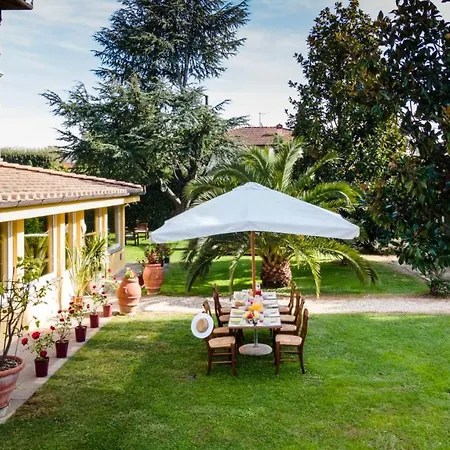 Luigina 8, Emma Villa