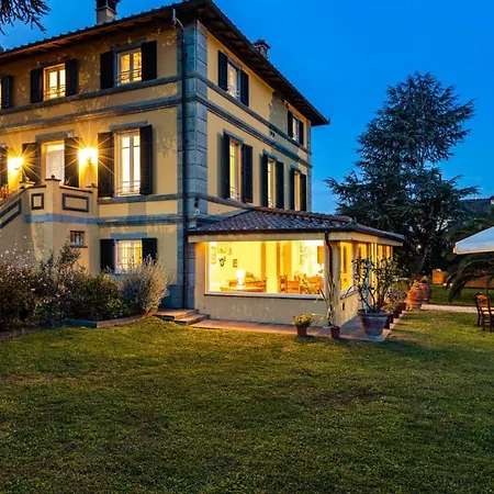 Villa Luigina 8, Emma *