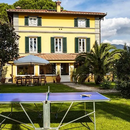 Villa Luigina 8, Emma Capannori