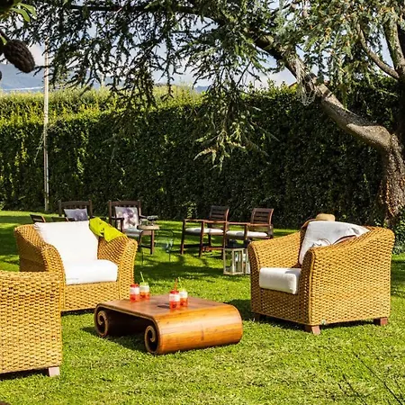 Villa Luigina 8, Emma