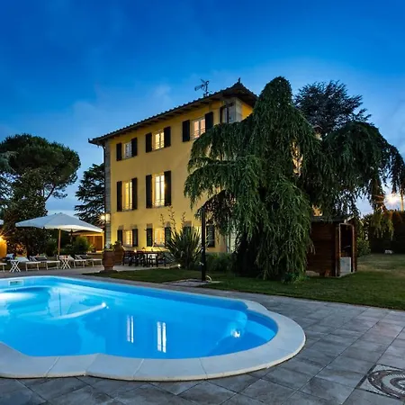 Luigina 8, Emma Villa Capannori